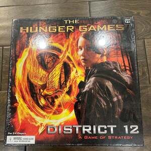 The Hunger Games District 12 A Game of Strategy Board Game‎ 2012 Lions Gate